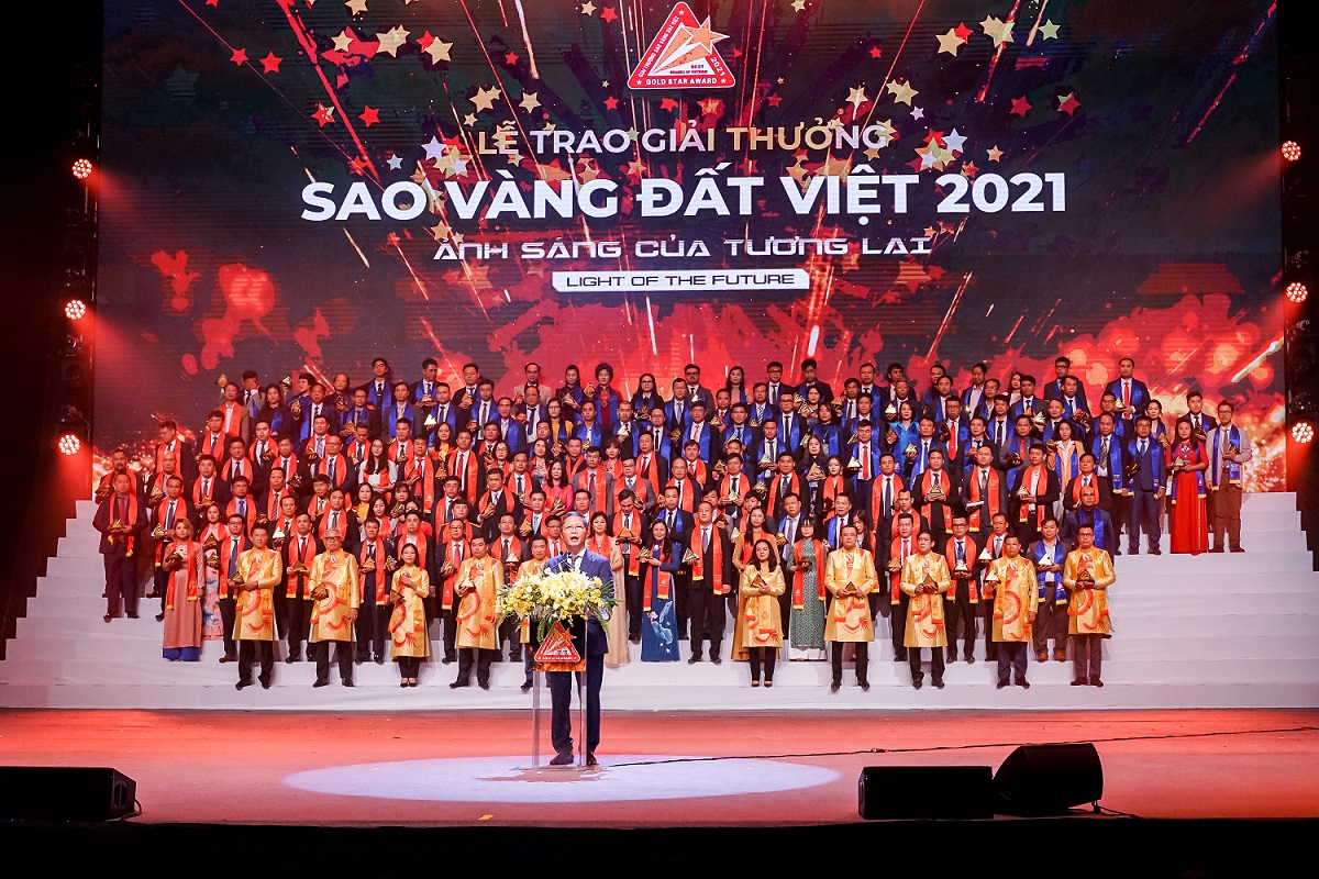 DANAPHA RECEIVED THE VIETNAM GOLD STAR AWARD 2021